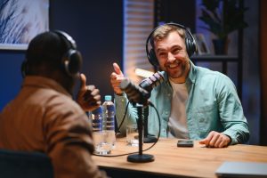 How do podcast reviews help listeners find new shows?